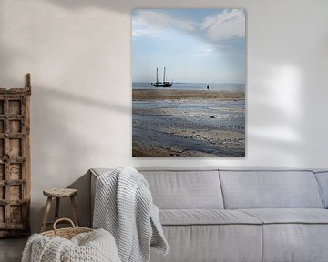 Stranden | Zeilboot op het Strand van VIVID Photography Gallery