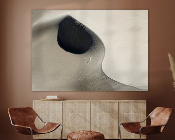 Yin yang in zand van Marcel van Balken