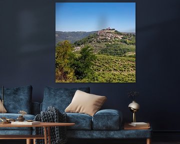 Blick auf Motovun in Kroatien