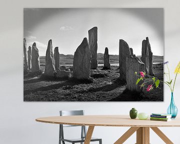 Les Calanais Standing Stones sont un ensemble de pierres dressées près du village de Calanais, sur la côte ouest de l'île de Lewis, l'une des Hébrides extérieures de l'Écosse. sur Rini Kools