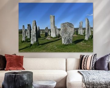 Les Calanais Standing Stones sont un ensemble de pierres dressées près du village de Calanais, sur la côte ouest de l'île de Lewis, l'une des Hébrides extérieures de l'Écosse. sur Rini Kools