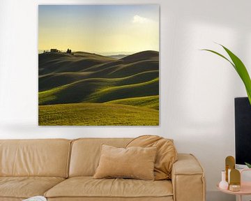 Glooiende heuvels in Crete Senesi. Toscane van Stefano Orazzini