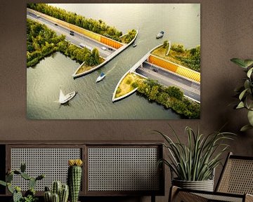 Aquaduct Veluwemeer met boten die over de weg varen van Sjoerd van der Wal Fotografie