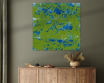 Moderne abstrakte minimalistische Landschaft in Hellgrün und Blau. von Dina Dankers