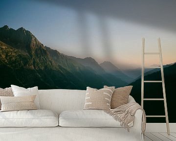 Zachte zonsopgang in de Zwitserse Alpen van Jisca Lucia