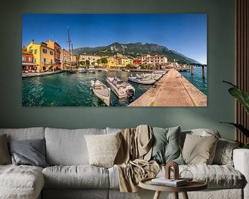 Uitzicht op de haven van Malcesine aan het Gardameer van Voss Fine Art Fotografie