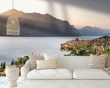 Panorama van het Gardameer bij Malcesine van Voss Fine Art Fotografie