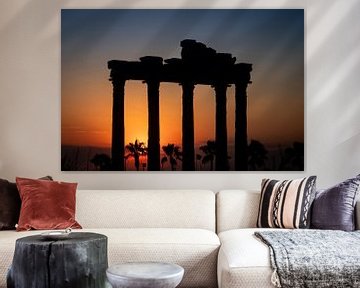 Zonsondergang Tempel van Apollo met palmbomen