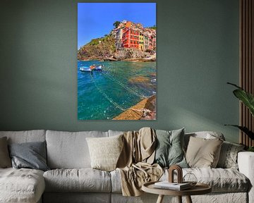 Der malerische Hafen des farbenfrohen Riomaggiore in den Cinque Terre von Rob Kints