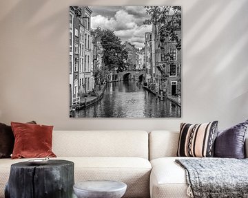 Oudegracht avec vue sur le Gaardbrug, Utrecht | Monochrome sur Melanie Viola