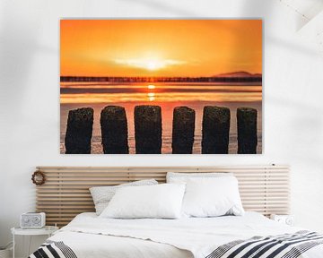 Sonnenaufgang am Strand von Norderney, Ostfriesland von Catrin Grabowski