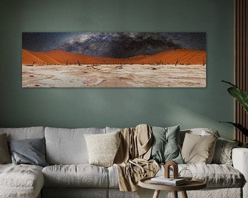 Deadvlei mit Milchstraße im Sossusvlei, Namibia, Afrika von Patrick Groß