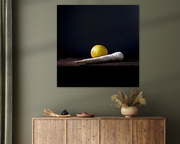 Photo minimaliste d'un citron et d'une carotte sur Monki's foto shop