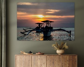 Traditionele Balinese boten (Jukung) bij zonsondergang 