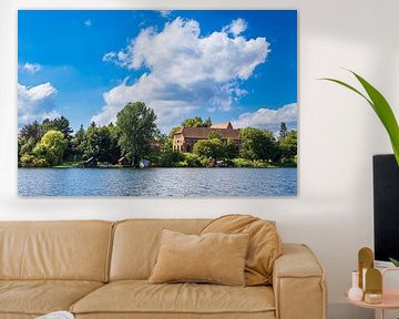 Blick auf die Stadt Zarrentin am Schaalsee mit Kloster und Boots von Rico Ködder