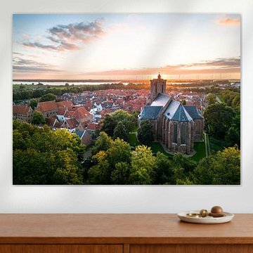 Coucher de soleil sur la Grote Kerk à Elburg