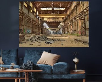 Dilapidated factory hall by Rosenthal fotografie