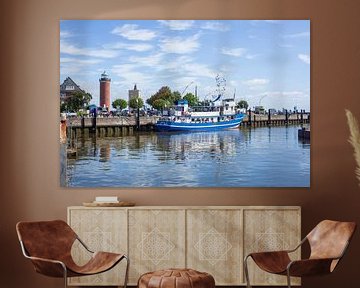 Oude haven met schip en vuurtoren, Noordzeebad Cuxhaven