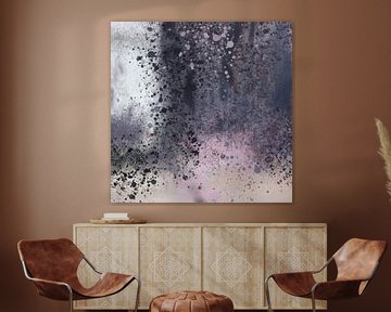 Door het raam. Moderne abstracte kunst in pastel lila, beige, taupe, blauw. van Dina Dankers