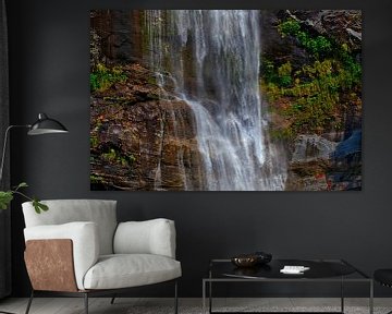 Chute d'eau dans la vallée de la Maggia sur Dieter Fischer