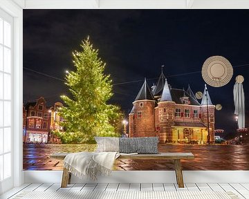 Amsterdam kerstboom bij de Waag op de Nieuwmarkt