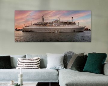 Coucher de soleil sur le SS Rotterdam pendant les Journées portuaires mondiales