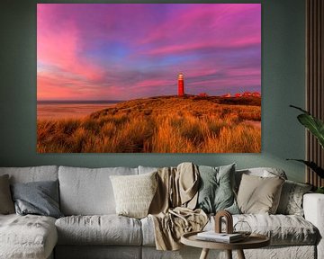 Le phare de Cocksdorp sur l'île de Texel et les beaux rouges du soir