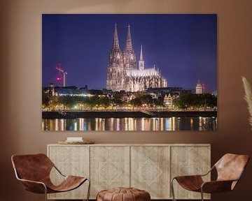 La cathédrale de Cologne la nuit sur Alexander Aboud