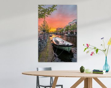 Leiden - boat rests at Rhine quay (0146) by Reezyard