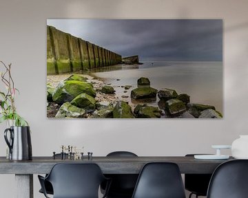 Stilte voor de storm aan de Waddenzee van Bram Lubbers