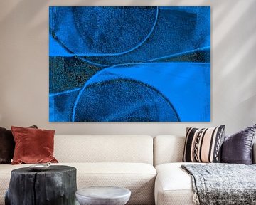 Lumineuse Mid Century Bauhaus Forms Bleu moyen sur FRESH Fine Art