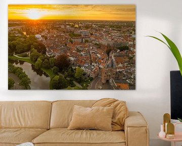 Zomerse zonsondergang boven Zwolle van bovenaf gezien van Sjoerd van der Wal Fotografie