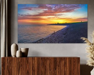 Den Helder en de dijk bij zonsopkomst van eric van der eijk