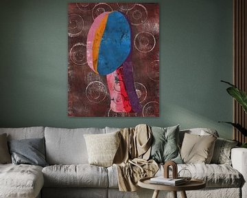 Femme abstraite. Portrait minimaliste en bleu, rose, marron et violet. sur Dina Dankers