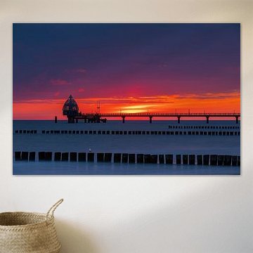 Tauchgondel an der Seebrücke im Ostseebad Zingst