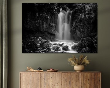 Waterfall by Maikel Brands