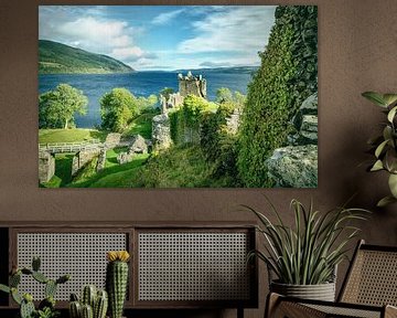 Urquhart Castle Burgruine am Loch Ness See in den schottischen Highlands.  Schottland Deluxe! von Jakob Baranowski - Photography - Video - Photoshop