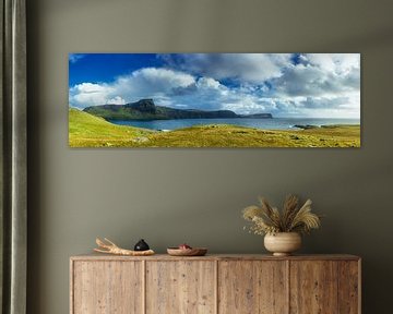 Neist Point op het Isle of Skye in Schotland. Panorama klif. van Jakob Baranowski - Photography - Video - Photoshop