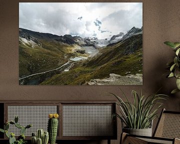 Avonturen in de Alpen: Bergen en gletsjers rond het Moiry meer in Zwitserland. Natuur en Reisfotografie Art Print van Fréderique Charbon