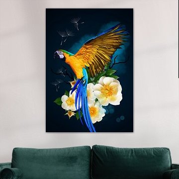 Ara bleu-jaune avec des roses