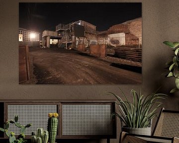 Christchurch, the city of containers and abandoned buildings von Floor Boers