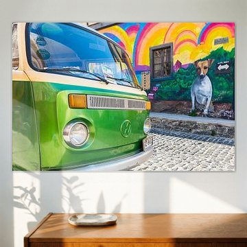 Volkswagen T2... ein überwachter Lieferwagen von Jack Koning