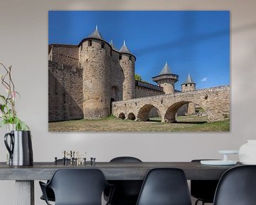 Kasteel in de oude stad Carcassonne in Frankrijk van Joost Adriaanse