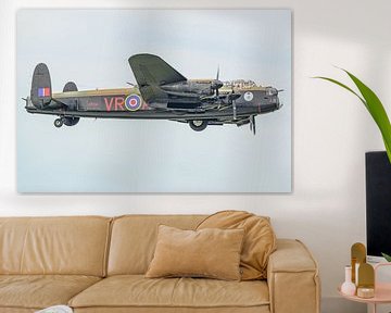 Canadese Avro Lancaster bommenwerper. van Jaap van den Berg