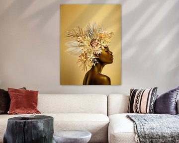 Florales Porträt Schwarz & Gold auf goldenem Hintergrund - Portrait-04 von Nancy Bastiaansen