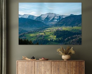 Frühlingshafter Blick auf den Hochgrat und Steibis bei Oberstaufen von Leo Schindzielorz