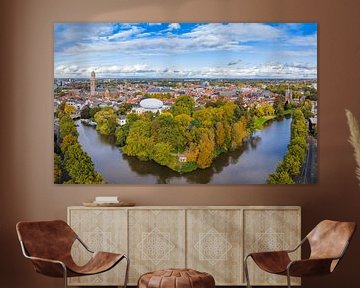 Luftaufnahme der Stadt Zwolle an einem schönen Herbsttag von Sjoerd van der Wal Fotografie