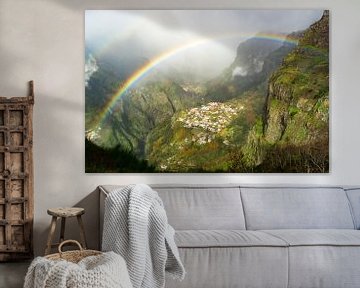 Regenboog boven Curral das Freiras, Madeira van Michel van Kooten