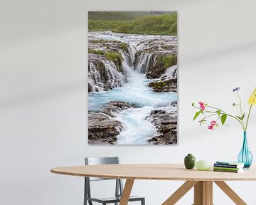 Der isländische Wasserfall Bruarfoss von Adelheid Smitt