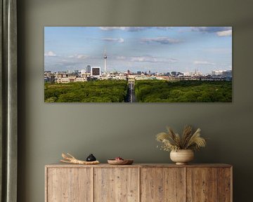 Centrum Berlijn - Skyline met Fernseturm en Brandenburger Tor van Frank Herrmann